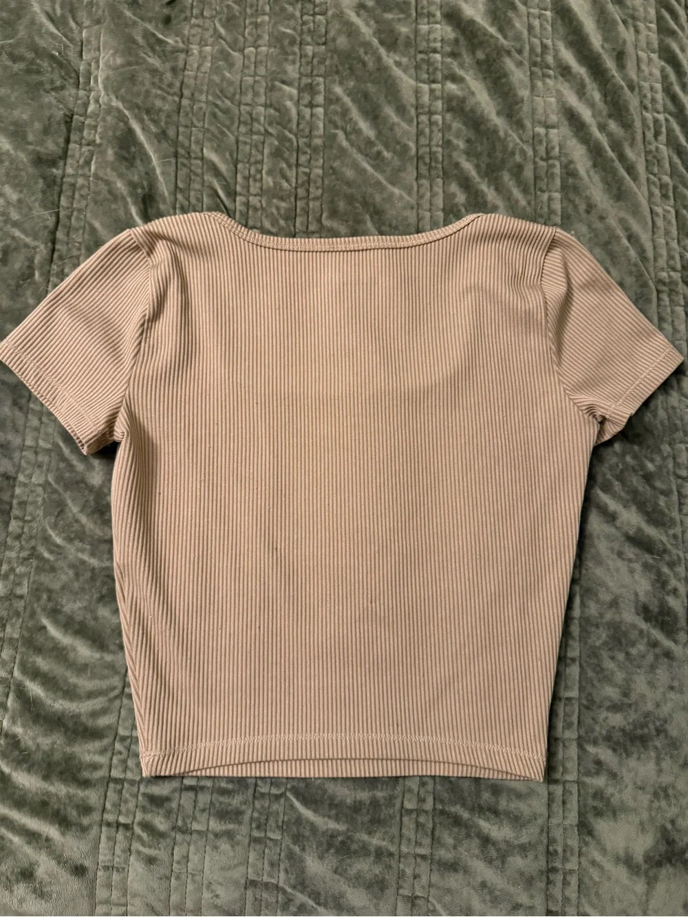 Hollister Ribbed Scoop Neck Crop Top Bundle - Gray, Dark Green, & Tan - Picture 7 of 7